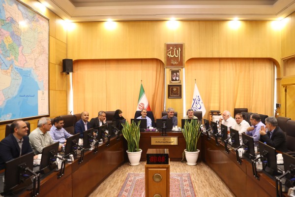 تاجگردون: تداوم جلسات کمیسیون برنامه و بودجه با دستگاه‌ها برای رفع تنگناهای اجرایی در شرایط جنگی