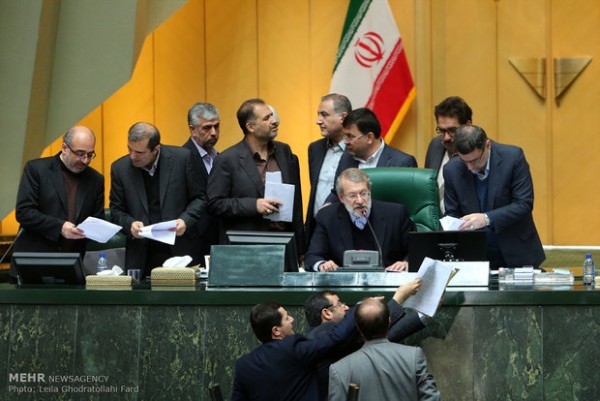 تاجگردون: لاریجانی با افزایش حقوق نمایندگان مخالف است تاجگردون: لاریجانی با افزایش حقوق نمایندگان مخالف است