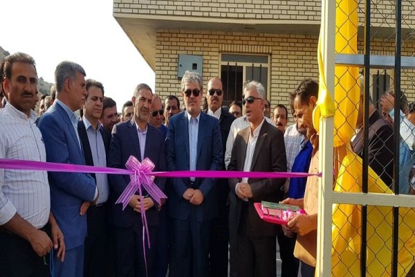 افتتاح زمین چمن مصنوعی خان‌احمد باشت با حضور تاجگردون