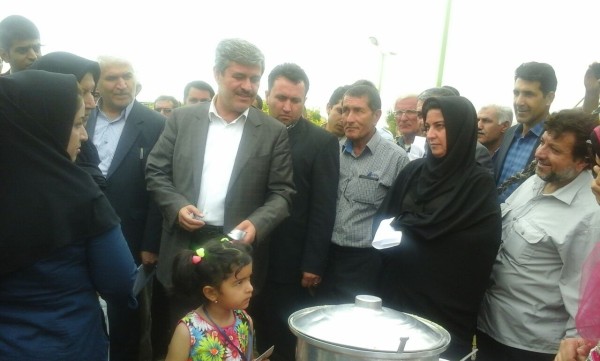 بازدید تاجگردون از نمایشگاه کارآفرینی دوگنبدان