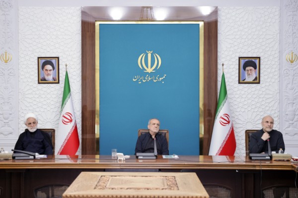  حضور تاجگردون در جلسه شورای‌عالی هماهنگی اقتصادی سران قوا