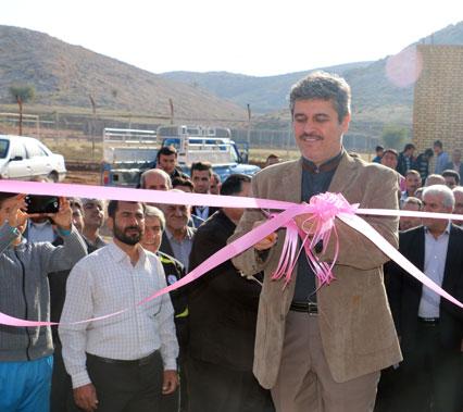 تحول ورزشی در گچساران با بهرهبرداری از 11 زمین چمن مصنوعی فوتبال تحول ورزشی در گچساران با بهرهبرداری از 11 زمین چمن مصنوعی فوتبال