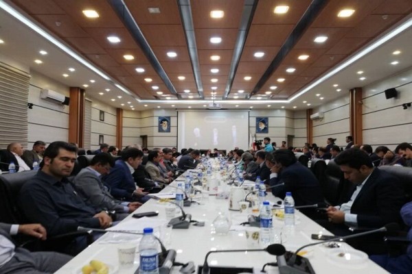 تفاهمنامه توسعه اشتغال و سرمایهگذاری در گچساران و باشت به امضا رسید تفاهمنامه توسعه اشتغال و سرمایهگذاری در گچساران و باشت به امضا رسید