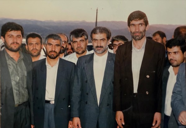 تصویری قدیمی از جمعی از مدیران استان در سال ۱۳۷۲