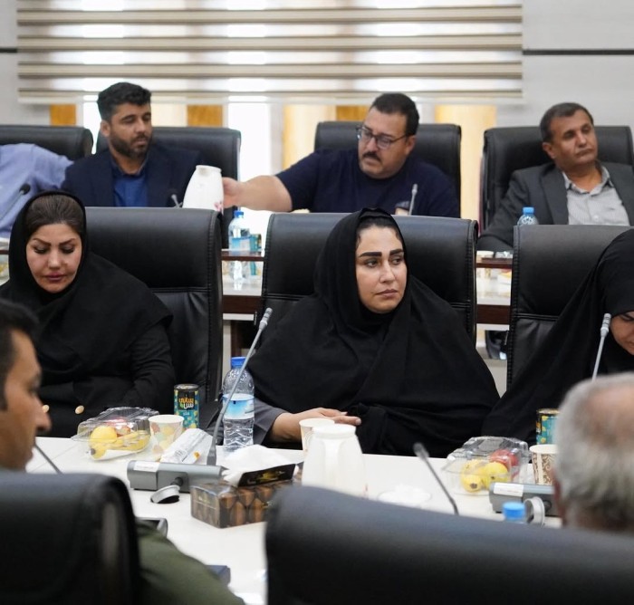 پاسخ تاجگردون به نبض بازار گچساران؛ از پیگیری اصلاح قوانین تا یک دستور کار کلیدی: «شرکتهای بزرگ باید خریدهایشان را از بازار شهرستان انجام دهند» پاسخ تاجگردون به نبض بازار گچساران؛ از پیگیری اصلاح قوانین تا یک دستور کار کلیدی: «شرکتهای بزرگ باید خریدهایشان را از بازار شهرستان انجام دهند»