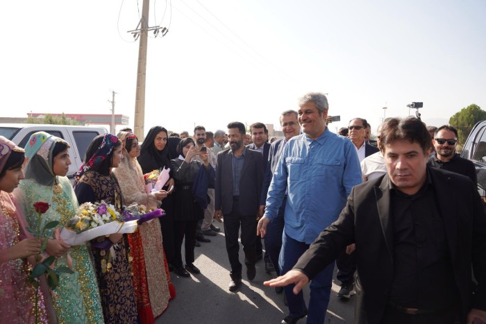 غلامرضا تاجگردون خطاب به مردم گچساران و باشت: ببخشيد ولی فراموش نكنيد غلامرضا تاجگردون خطاب به مردم گچساران و باشت: ببخشيد ولی فراموش نكنيد