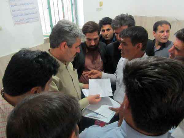 بازدید تاجگردون از خانوادههای تحت پوشش کمیته امداد امام خمینی (ره) شهرستان باشت بازدید تاجگردون از خانوادههای تحت پوشش کمیته امداد امام خمینی (ره) شهرستان باشت