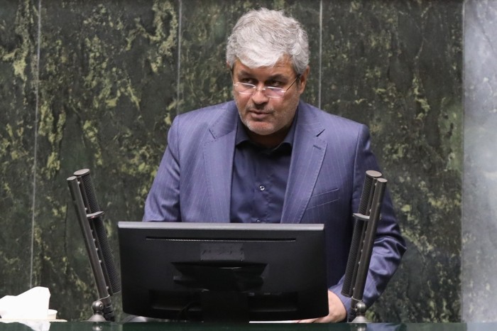 تاجگردون: حذف ۴ صفر از پول ملی به تنهایی تاثیری ندارد - بزرگترین اشتباه دولت، مقصرتراشی و انداختن تقصیرها به گردن یکدیگر است تاجگردون: حذف ۴ صفر از پول ملی به تنهایی تاثیری ندارد - بزرگترین اشتباه دولت، مقصرتراشی و انداختن تقصیرها به گردن یکدیگر است