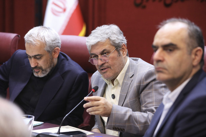 غلام‌رضا تاجگردون: شرایط جنگی نباید بهانه‌ای برای بی‌نیازی دولت از هماهنگی با مجلس شود