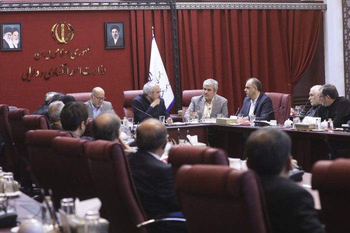 غلام‌رضا تاجگردون: شرایط جنگی نباید بهانه‌ای برای بی‌نیازی دولت از هماهنگی با مجلس شود