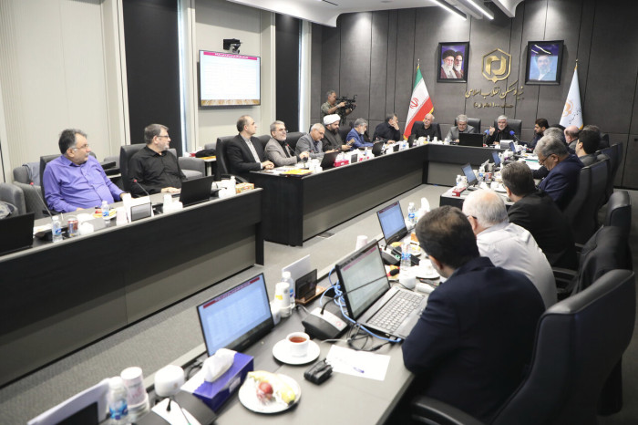 مجلس با رفع موانع از برنامه‌های بنیاد مسکن در بازسازی، توسعه روستاها و مسکن محرومان حمایت می‌کند