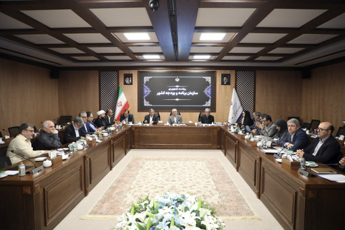 تاجگردون: کالابرگ و بودجه نیروهای مسلح در اولویت تخصیص منابع قرار دارد/ تأمین و تخصیص قیر رایگان تقویت می‌شود
