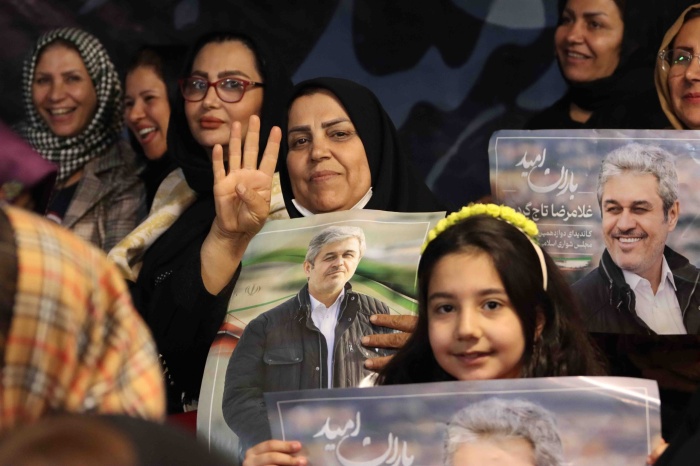 همایش انتخاباتی بانوان با حضور تاج‌گردون