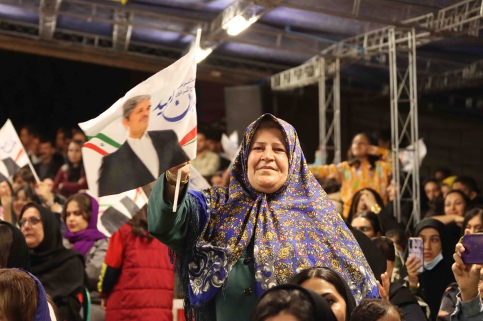 همایش انتخاباتی بانوان با حضور تاج‌گردون