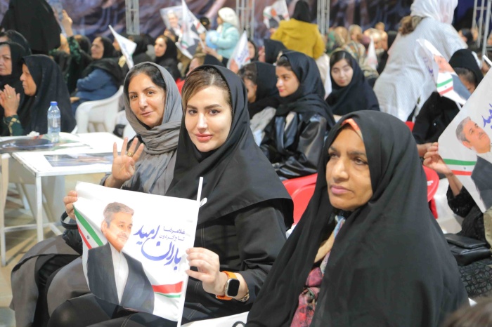 همایش انتخاباتی بانوان با حضور تاج‌گردون