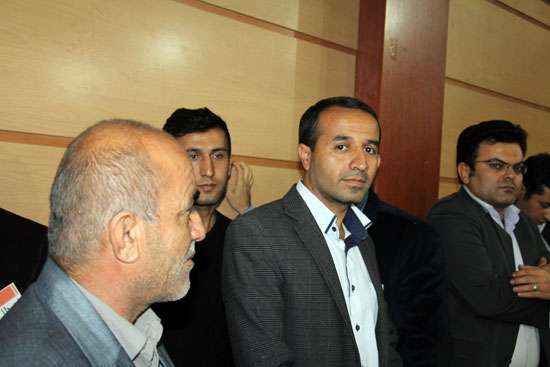 غلامرضا تاجگردون با اهالی روستای شادگان دیدار کرد