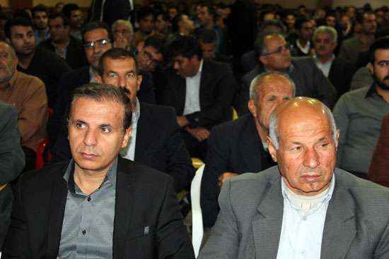 غلامرضا تاجگردون با اهالی روستای شادگان دیدار کرد