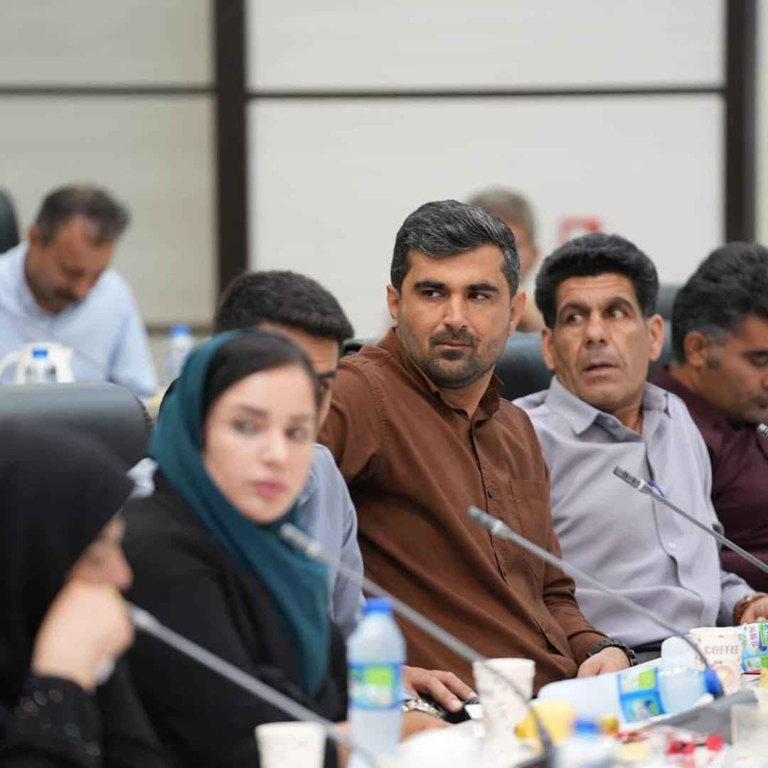 گزارش تصویری جلسات تاجگردون با دهیاران و شوراهای گچساران و باشت به منظور هماهنگی برای پروژه‌های بزرگ