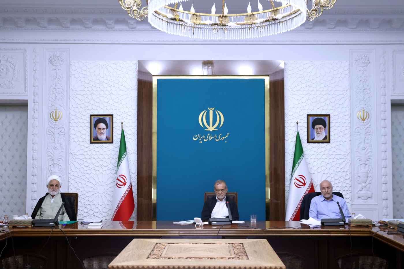 گزارش تصویری جلسه شورای‌عالی هماهنگی اقتصادی سران قوا مورخ شنبه 3 خرداد 1404