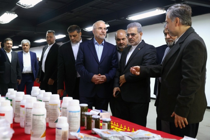 بازدید هیأت پارلمانی ایران از نمایشگاه دستاوردهای فناوری جمهوری اسلامی در کاراکاس