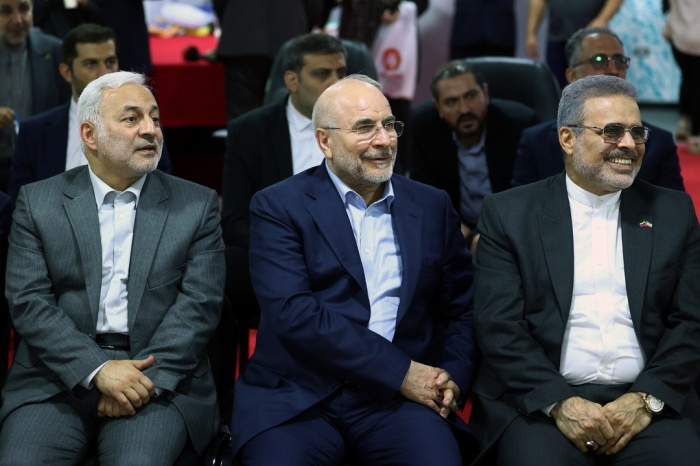 بازدید هیأت پارلمانی ایران از نمایشگاه دستاوردهای فناوری جمهوری اسلامی در کاراکاس