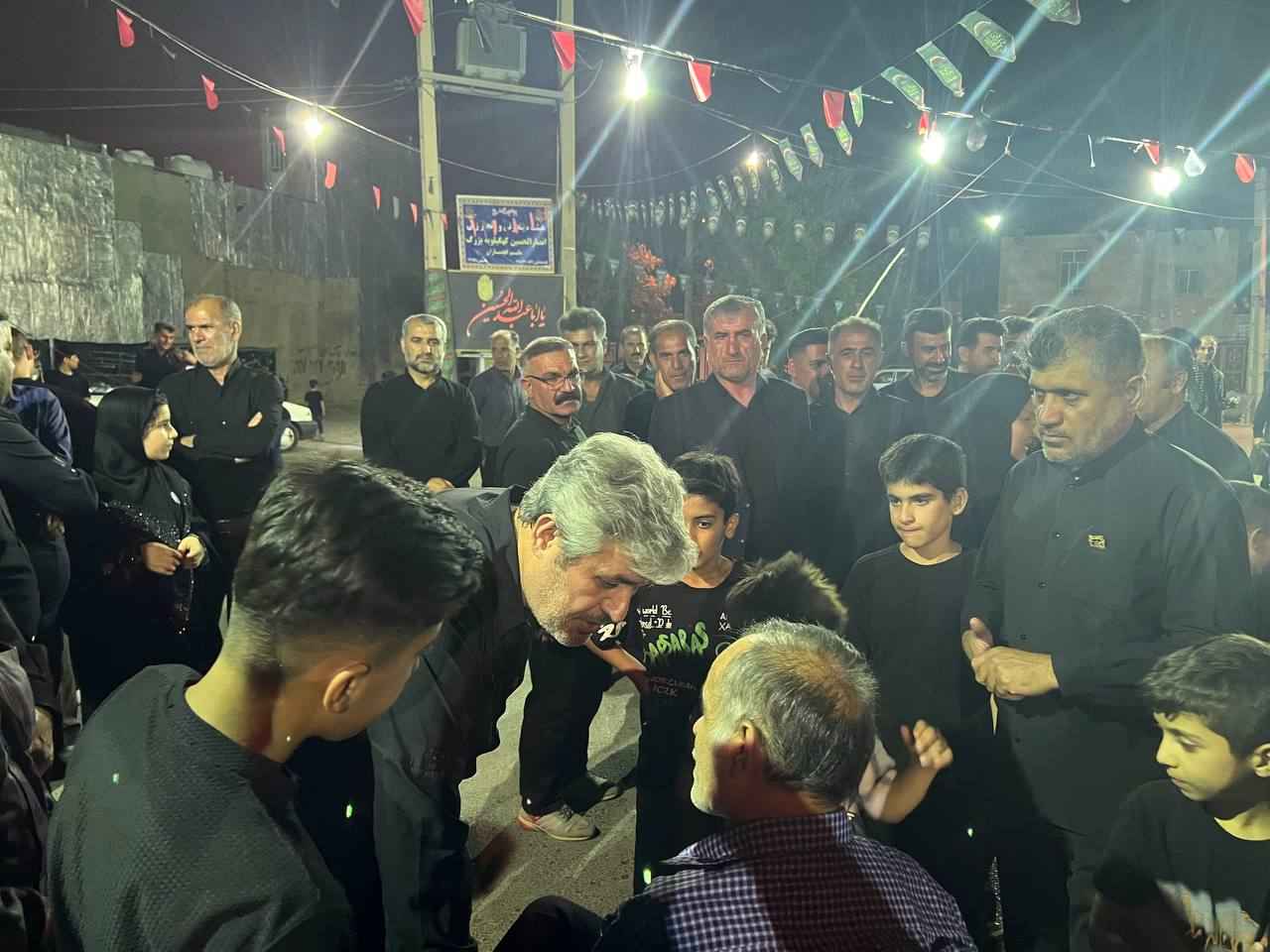 حضور غلامرضا تاجگردون در هیأت‌های عزاداری شب‌های تاسوعا و عاشورا در گچساران و باشت