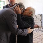 دیدار غلامرضا تاجگردون با مردم شریف روستای تنگ آب باشت