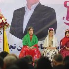 دیدار غلامرضا تاجگردون با بزرگان و جوانان ایل عالیشاهی