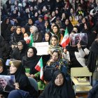 نشست غلامرضا تاجگردون با تیرۀ تیگویی از ایل بزرگ باباکان