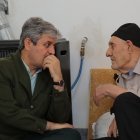 دیدار تاجگردون با مادر شهید سجاد احمدی در روستای گروس و پدر شهید مهدوی در روستای امام ضامن