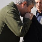 دیدار تاجگردون با مادر شهید سجاد احمدی در روستای گروس و پدر شهید مهدوی در روستای امام ضامن