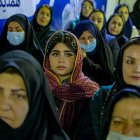 حضور غلامرضا تاجگردون در جمع صمیمی کارمندان ادارات و بانکهای گچساران