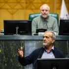 گزارش تصویری حضور رئیس‌جمهور و کابینه در جلسه غیرعلنی مجلس