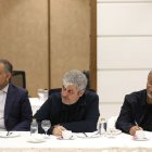 نشست اعضای هیات رئیسه و روسای کمیسیون های مجلس با وزیر امور اقتصادی
