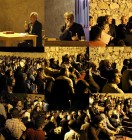 دیدار غلامرضا تاجگردون با جوانان و اهالی روستای آرو