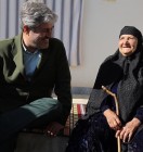دیدار تاجگردون با مادر شهید سجاد احمدی در روستای گروس و پدر شهید مهدوی در روستای امام ضامن