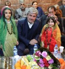 دیدارهای تاجگردون با تیره ددکه‌ای، خانواده نصیری و تیره دیزگانی از ایل بزرگ قشقایی