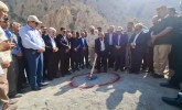 به مناسبت هفته دولت سوت قطار بهسازی محور گچساران - چرام در ایستگاه سوم به صدا درآمد