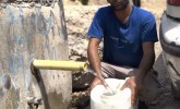 فیلم: پایان رنج «چشمه دنک»؛ آب با همت دکتر تاجگردون به خانه‌ها رسید