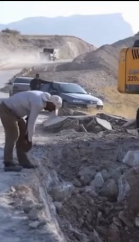 شتاب در توسعه راه‌های روستایی؛ عملیات اجرایی جاده پشه‌کان با سرعت مطلوب در حال تکمیل است