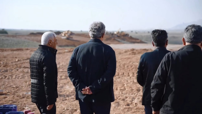 بازدید غلامرضا تاجگردون از روند پیشرفت طرح بزرگ نخل ماهان در گچساران