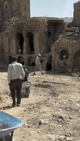 بازدید تاجگردون از پروژه احیای قلعه تاریخی آرو؛ میراث باشکوه صفوی