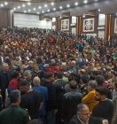 استقبال گسترده اقشار مختلف مردم از اولین سخنرانی رسمی غلام‌رضا تاج‌گردون پس از پیروزی در انتخابات مجلس