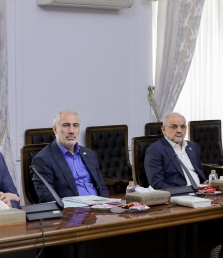 حضور تاجگردون در جلسه شورایعالی هماهنگی اقتصادی سران قوا